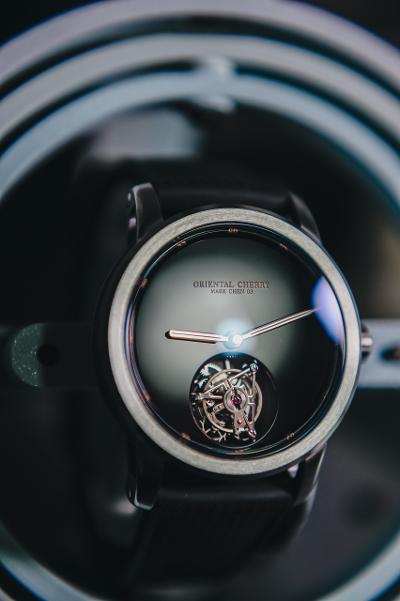 极辰ORIENTAL CHERRY MARK CHEN 03陀飞轮腕表